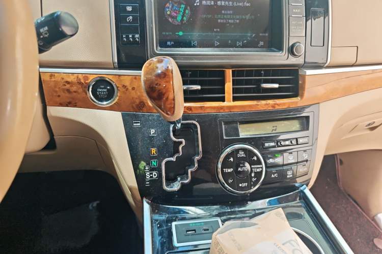 Used Toyota Previa  Gear Lever