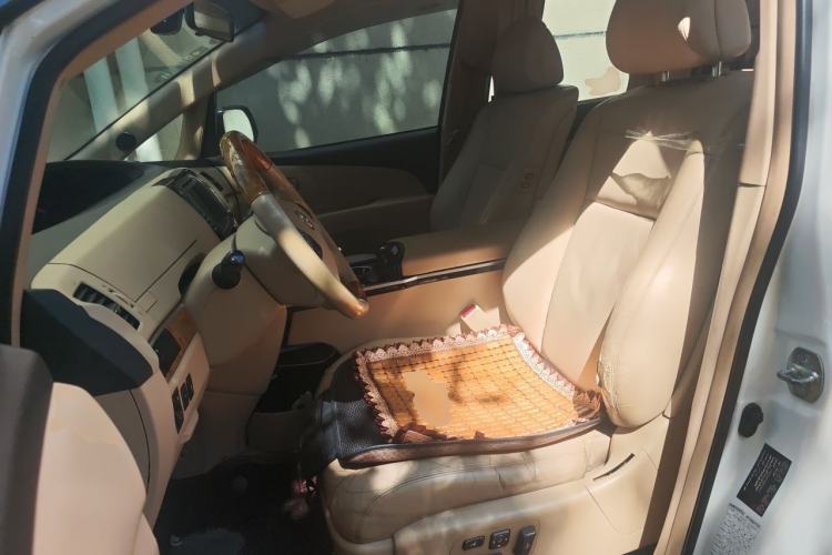 Used Toyota Previa  Left Front Seat