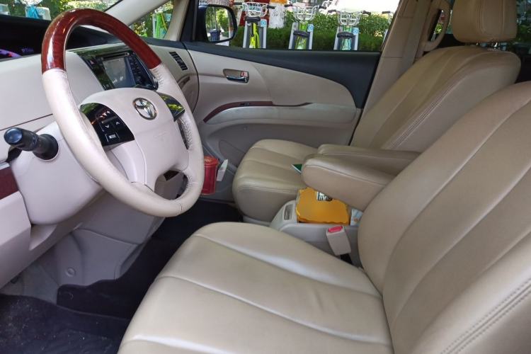 Used Toyota Previa  Left Front Seat