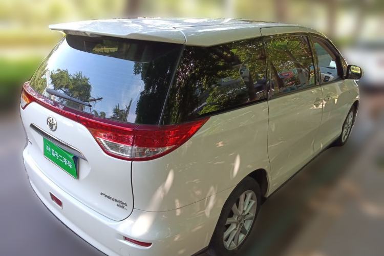 Used Toyota Previa  Rear Right 45 Deg