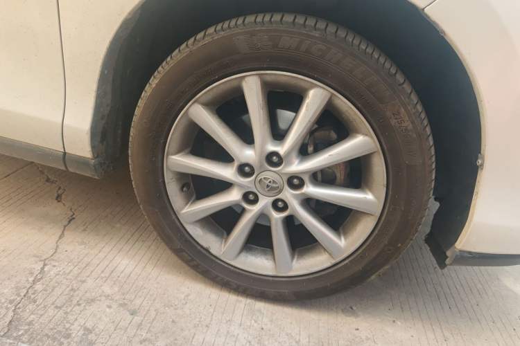 Used Toyota Previa  Right Front Wheel Hub
