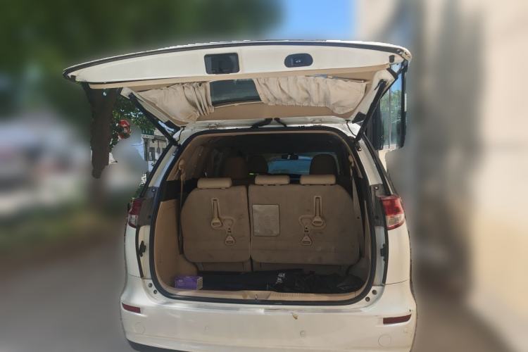 Used Toyota Previa  Trunk