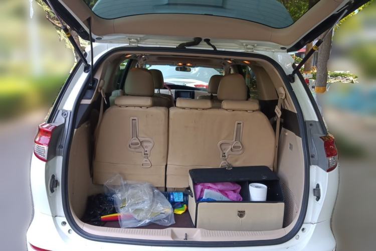 Used Toyota Previa  Trunk