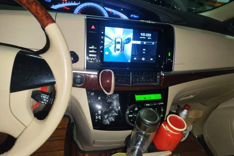 Used Toyota Previa  Audio And AC Panel