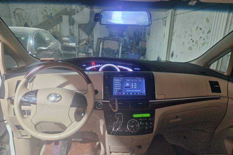 Used Toyota Previa  Center Console