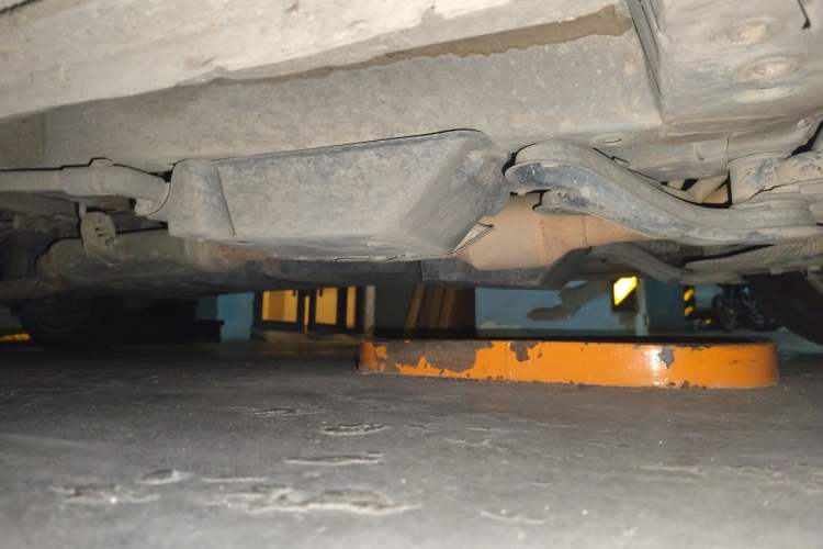 Used Toyota Previa  Chassis Front Right