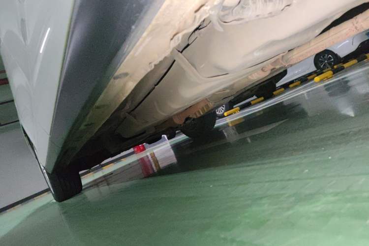 Used Toyota Previa  Chassis Rear Left
