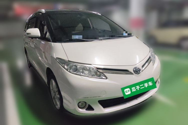 Used Toyota Previa  Front Right 45 Deg