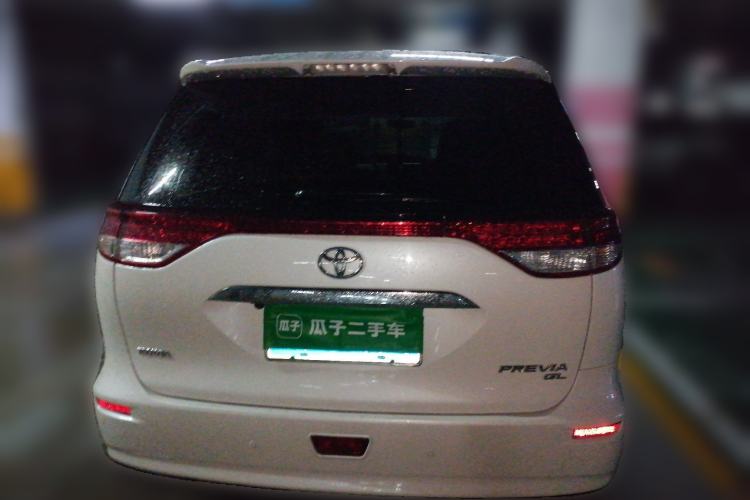 Used Toyota Previa  Rear