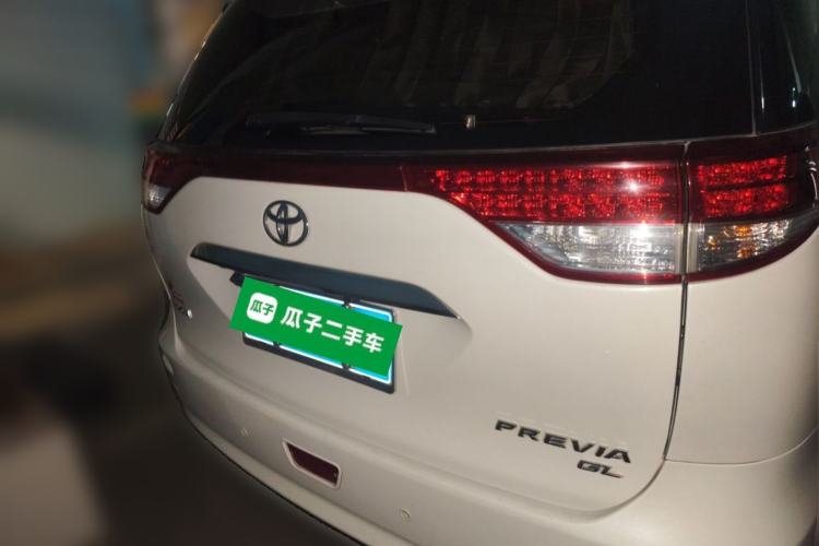 Used Toyota Previa  Rear