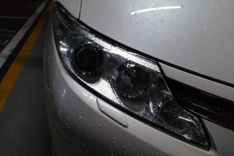 Used Toyota Previa  Right Front Headlight