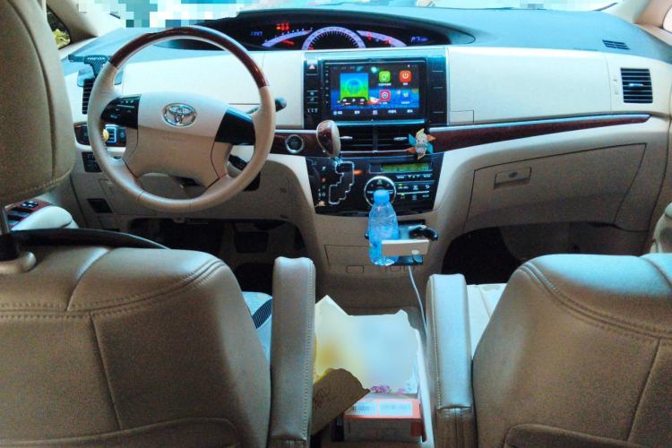 Used Toyota Previa  Center Console
