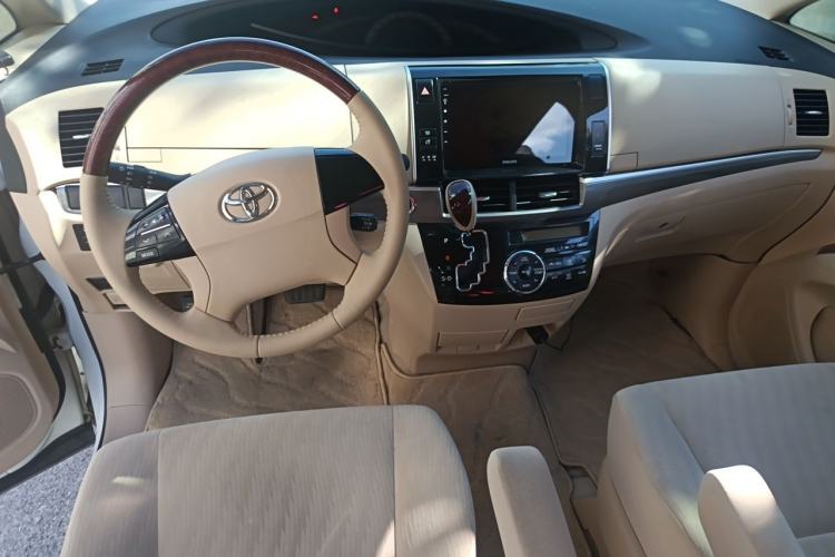 Used Toyota Previa  Center Console