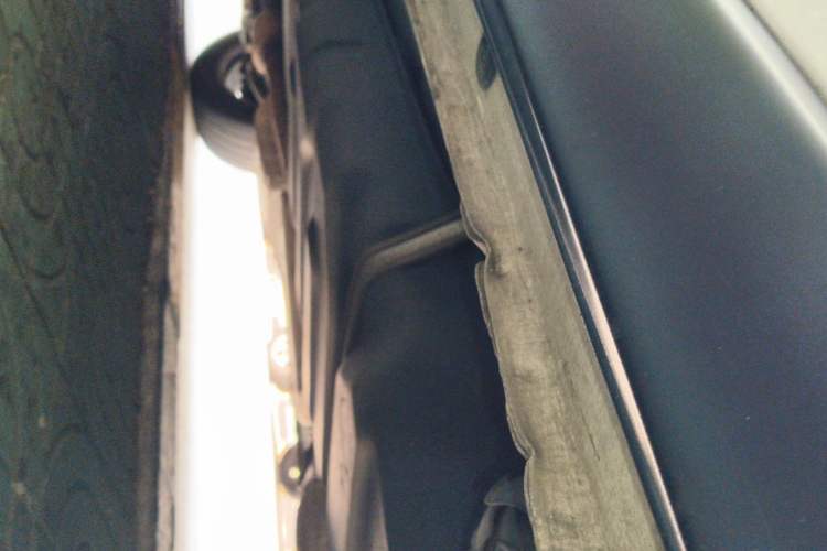 Used Toyota Previa  Chassis Rear Left