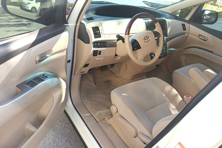 Used Toyota Previa  Driver Seat