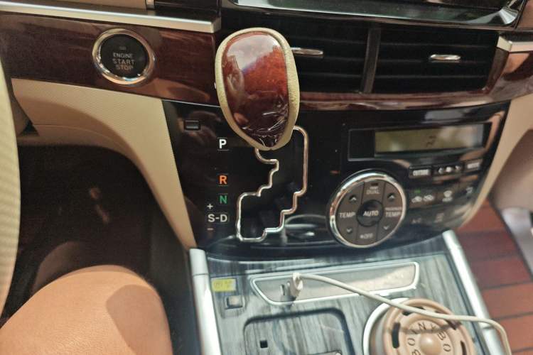 Used Toyota Previa  Gear Lever