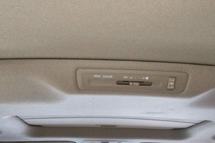 Used Toyota Previa  Headliner