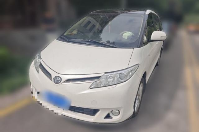 Używany Toyota Previa 2.4L Gasoline 7‑Seater (Parallel Import)