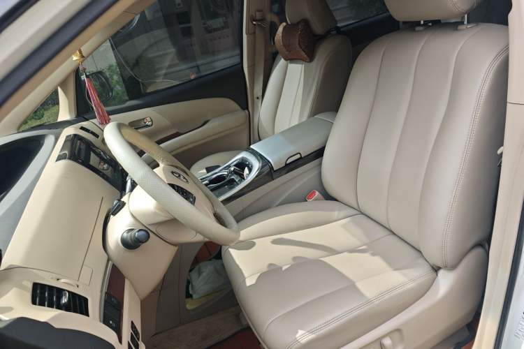 Used Toyota Previa  Left Front Seat