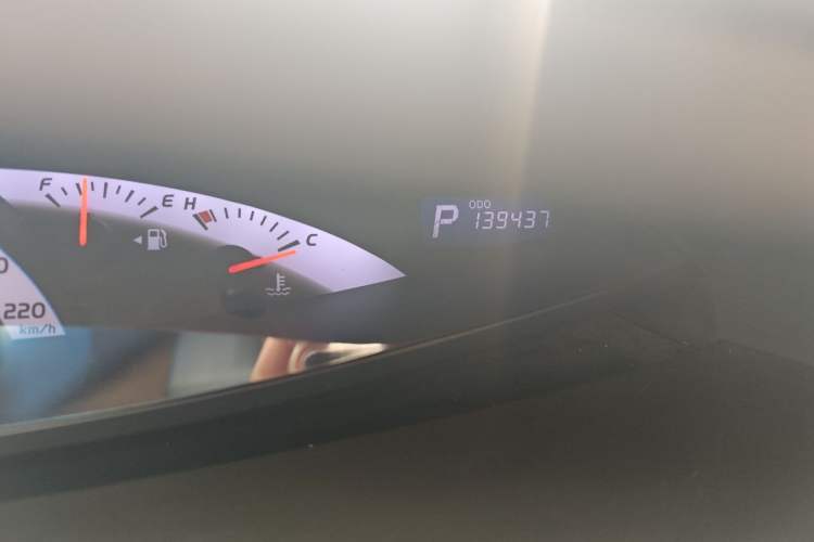 Used Toyota Previa  Odometer Close Up
