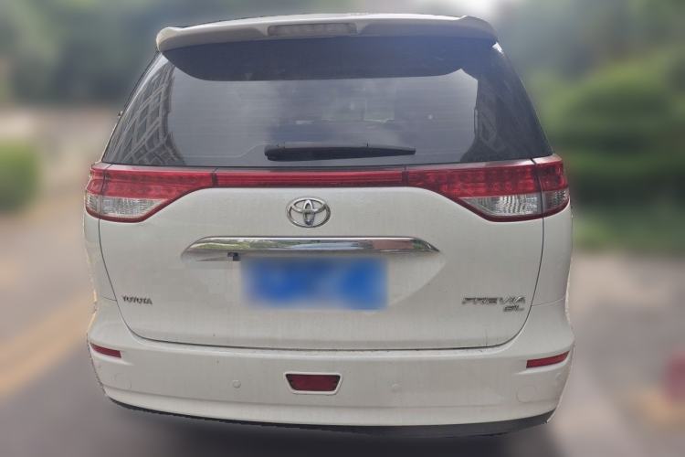 Used Toyota Previa  Rear