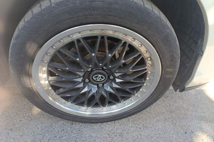 Used Toyota Previa  Right Front Wheel Hub