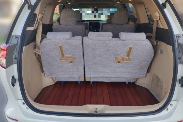 Used Toyota Previa  Trunk