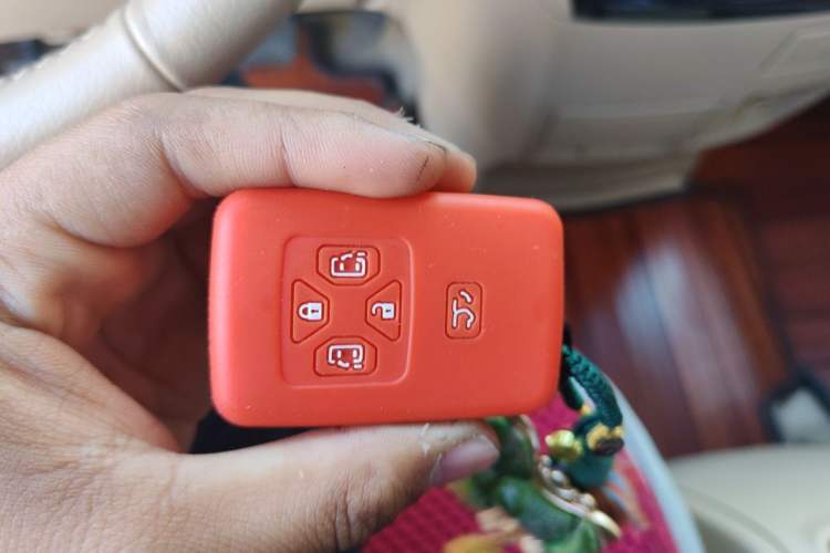 Used Toyota Previa  Vehicle Key