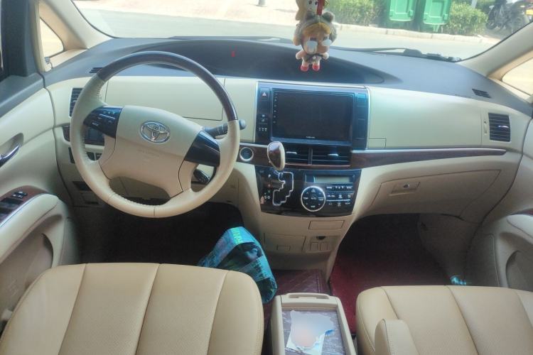 Used Toyota Previa  Center Console