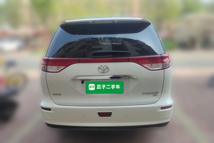 Used Toyota Previa  Rear