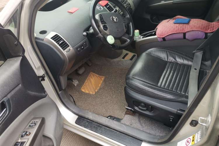 Used Toyota Prius 2006 1.5L Leather-Trimmed Navigation Version Driver Seat