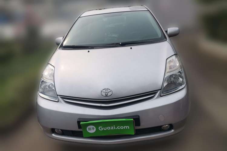 Used Toyota Prius 2006 1.5L Leather-Trimmed Navigation Version Front