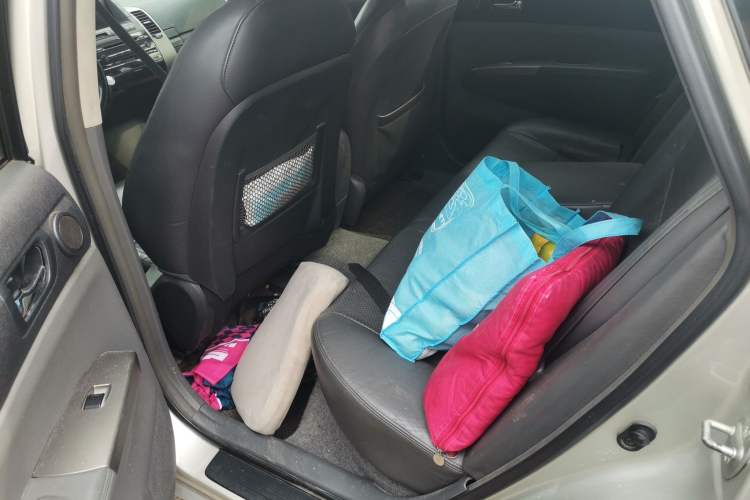 Used Toyota Prius 2006 1.5L Leather-Trimmed Navigation Version Left Rear Seat