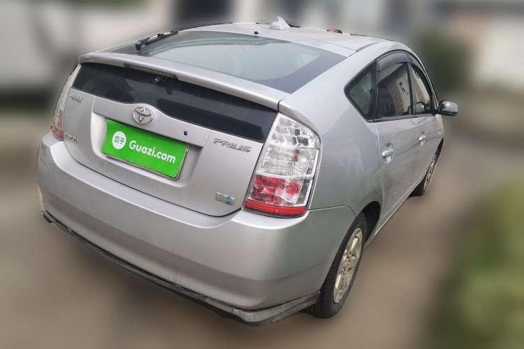 Used Toyota Prius 2006 1.5L Leather-Trimmed Navigation Version Rear Right 45 Deg