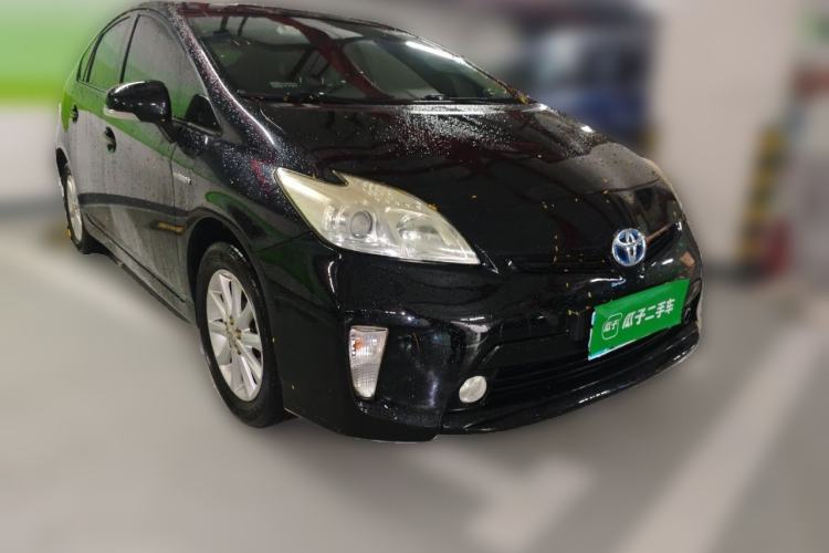 Used Toyota Prius 2012 1.8L Luxury Advanced Edition Front Right 45 Deg