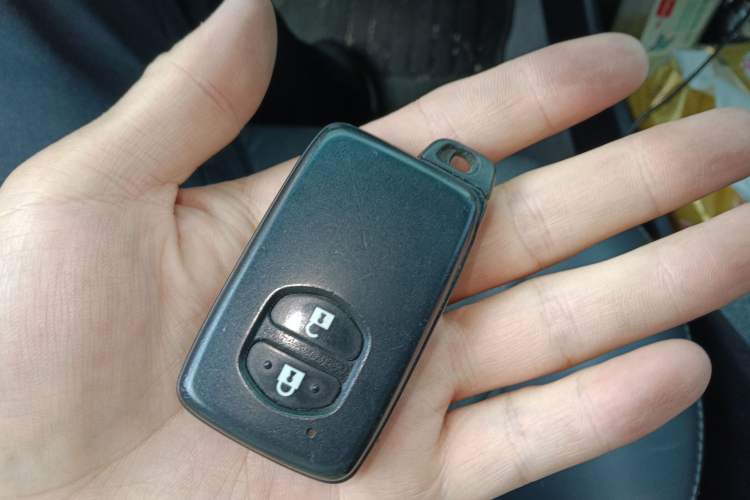 Used Toyota Prius 2012 1.8L Luxury Edition Interior 1