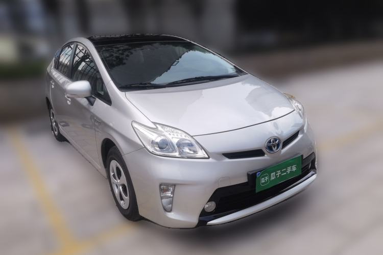 Used Toyota Prius 2012 1.8L Luxury Advanced Edition Front Right 45 Deg