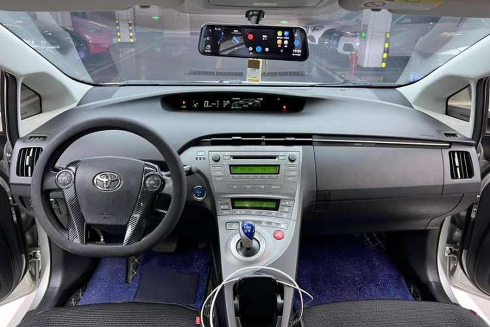 Used Toyota Prius 2012 1.8L Luxury Edition Interior 2