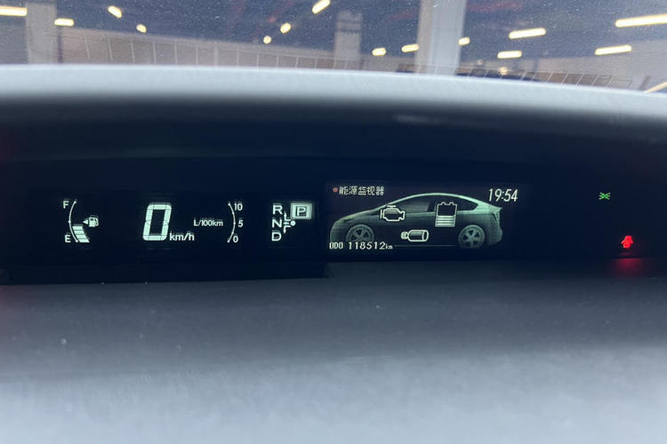 Used Toyota Prius 2012 1.8L Luxury Edition Odometer Close Up