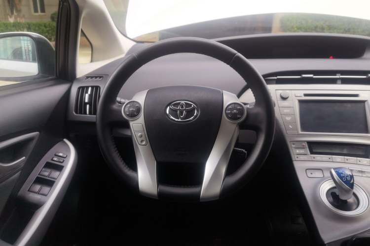 Used Toyota Prius 2012 1.8L Luxury Advanced Edition Steering Wheel