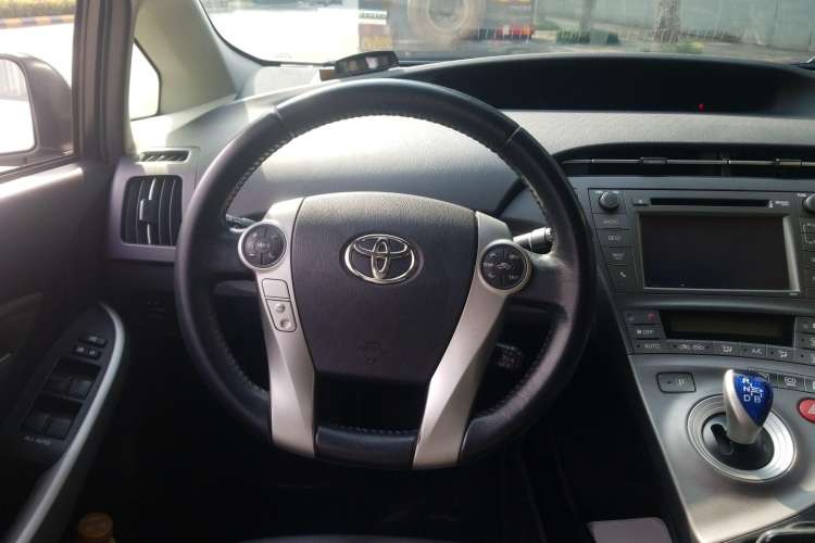 Used Toyota Prius 2012 1.8L Luxury Advanced Edition Steering Wheel