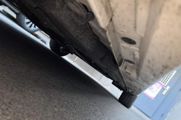 Used Toyota Prius 2012 1.8L Standard Edition Chassis Front Left