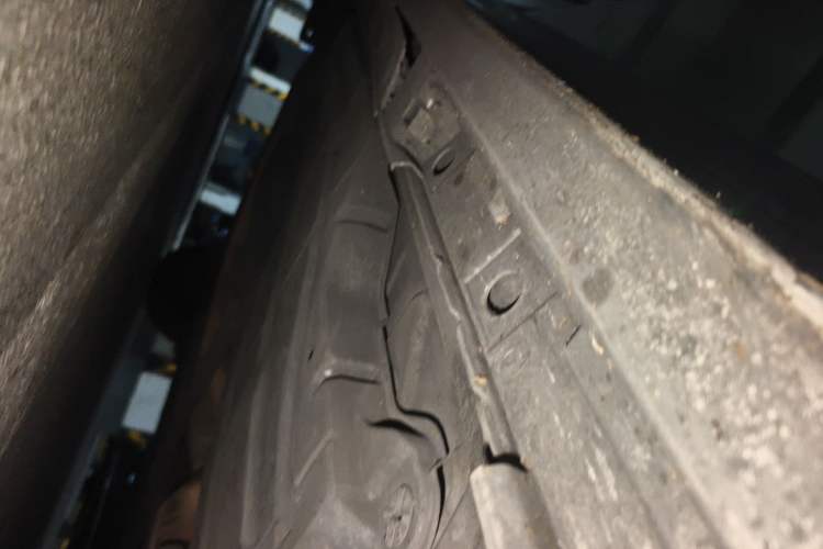Used Toyota Prius 2012 1.8L Luxury Advanced Edition Chassis Front Right