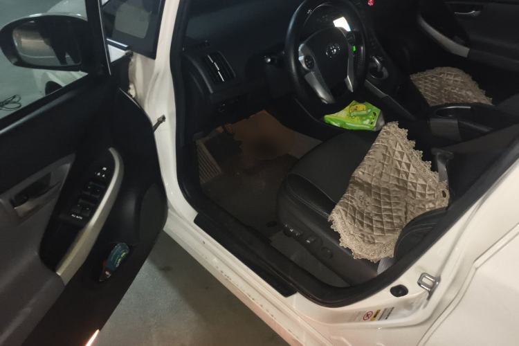 Used Toyota Prius 2012 1.8L Luxury Advanced Edition Driver Seat