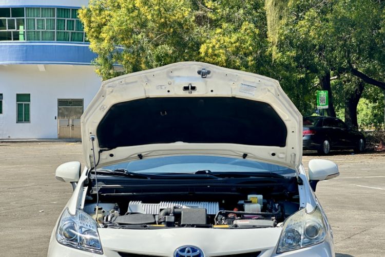 Used Toyota Prius 2012 1.8L Standard Edition Engine Bay