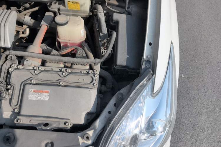 Used Toyota Prius 2012 1.8L Standard Edition Engine Bay Left