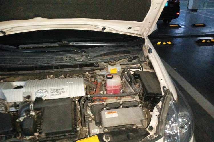 Used Toyota Prius 2012 1.8L Standard Edition Engine Bay Left