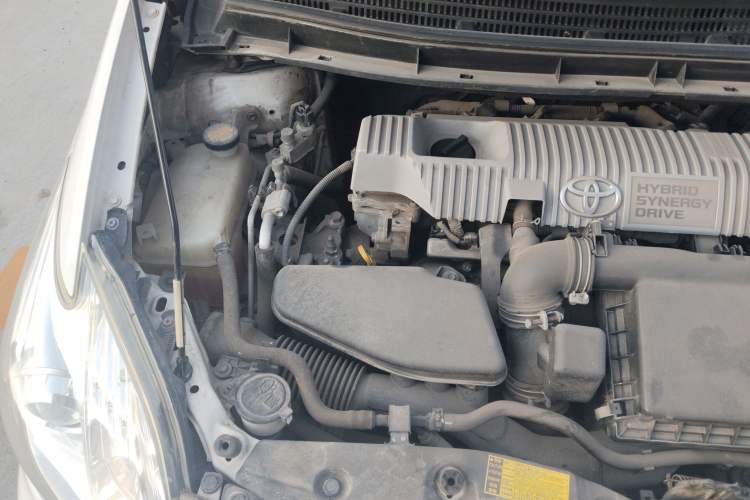 Used Toyota Prius 2012 1.8L Luxury Edition Engine Bay Right