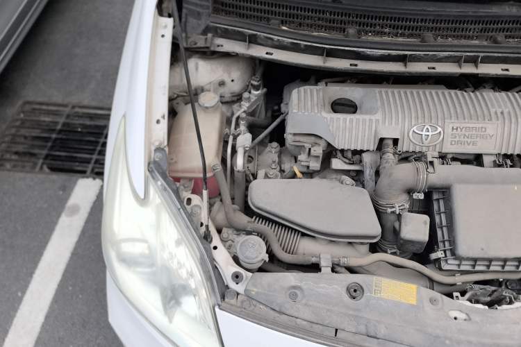 Used Toyota Prius 2012 1.8L Standard Edition Engine Bay Right