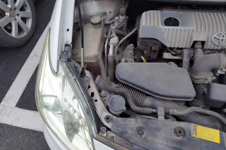 Used Toyota Prius 2012 1.8L Standard Edition Engine Bay Right